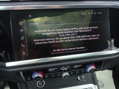 Audi Q3 35 TFSI / S-TRONIC / S LINE / PANO /CARPLAY