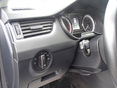Skoda Octavia 1.5 Ambition / R-KAMERA / SHZ/SMART-LINK