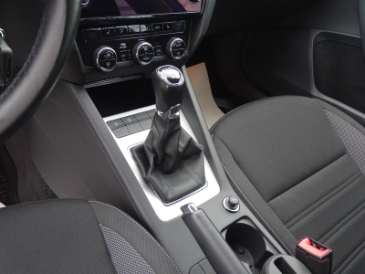 Skoda Octavia 1.5 Ambition / R-KAMERA / SHZ/SMART-LINK