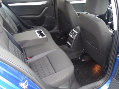 Skoda Octavia 1.5 Ambition / R-KAMERA / SHZ/SMART-LINK