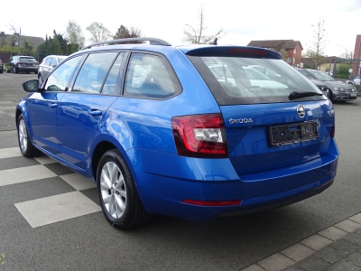 Skoda Octavia 1.5 Ambition / R-KAMERA / SHZ/SMART-LINK