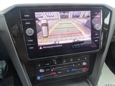 VW Passat 1.5*DSG*LED*APP C.*AHK*RFK*SHZG*PDC*ACC*