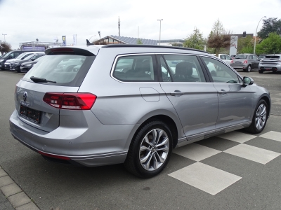 VW Passat 1.5*DSG*LED*APP C.*AHK*RFK*SHZG*PDC*ACC*
