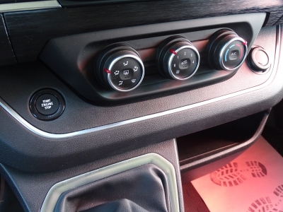 Nissan NV300 L1H1 2,8t N-CONNECTA / R-KAMERA /NAVI /LED