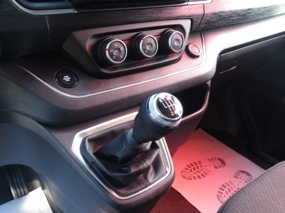Nissan NV300 L1H1 2,8t N-CONNECTA / R-KAMERA /NAVI /LED