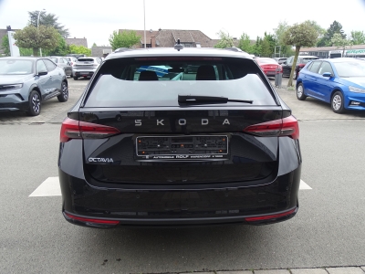 Skoda Octavia 2.0 TDI*Selection*DSG*ACC*LED*DAB*RFK*