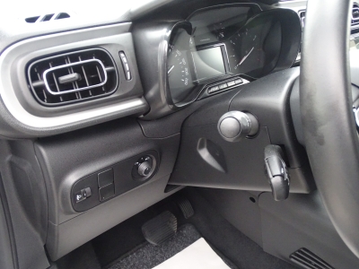 Citroen C3 1.2 Shine*AUTOMATIK*NAVI*LED*DAB*GJR*RFK*TEL*