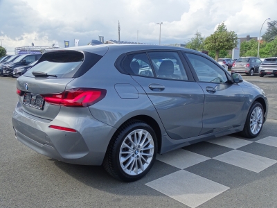 BMW 118i Advantage*STEPTRONIC*LED*NAVI*SHZG*PDC*DAB*