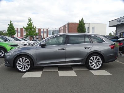 Skoda Octavia 1.5 STYLE*DSG*MATRIX*NAVI*DAB*RFK*PDC*