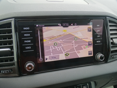 Skoda Karoq 1.5 Sportline*DSG*LED*PANO*SHZ*AHK*CARPLAY