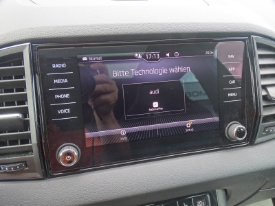Skoda Karoq 1.5 Sportline*DSG*LED*PANO*SHZ*AHK*CARPLAY