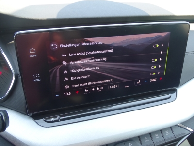 Skoda Octavia 2.0 TDI*LED*PANO*AHK*SHZG*NAVI*ACC*DAB*