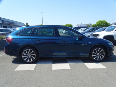 Skoda Octavia 2.0 TDI*LED*PANO*AHK*SHZG*NAVI*ACC*DAB*