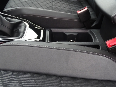 VW T-Roc 1.5 R-Line*DSG*RFK*SHZG*APP COONECT*ACC* 