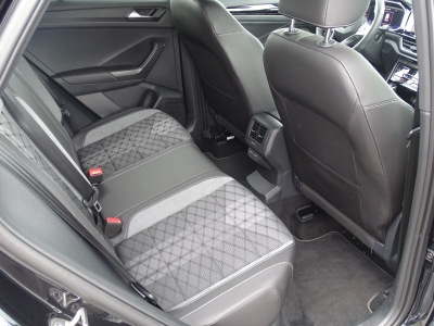 VW T-Roc 1.5 R-Line*DSG*RFK*SHZG*APP COONECT*ACC* 