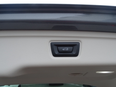 BMW 320 d xDrive*NAVI*LED*SHZG*DAB*LIVE COCKPIT*PDC*