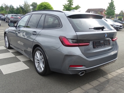 BMW 320 d xDrive*NAVI*LED*SHZG*DAB*LIVE COCKPIT*PDC*
