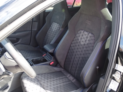VW Golf 1.5 TSI*R-Line*RFK*LED*APP CONNECT*DAB*ACC*