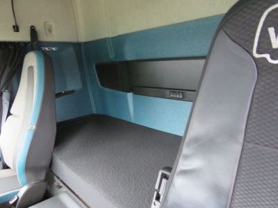 VOLVO (S) Truck FM 380 LBW 2to Tautli.+Edscha 