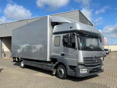 Mercedes-Benz Atego 818 L Möbelkoffer gr.Fhs+Sitzreihe