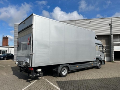 Mercedes-Benz Atego 818 L Möbelkoffer gr.Fhs+Sitzreihe