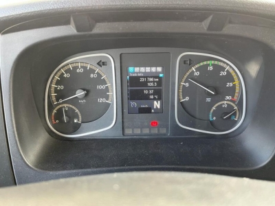 Mercedes-Benz Atego 818 L Möbelkoffer gr.Fhs+Sitzreihe