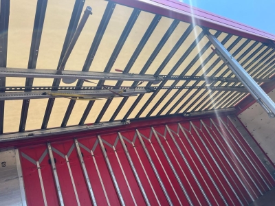 Mercedes-Benz Antos 2540 L 6x2 Coca Cola Getränke 8,6m