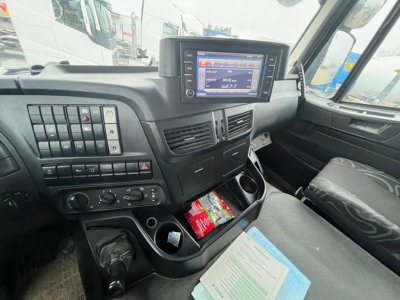 IVECO-MAGIRUS TRACKER AD450TW Meiller