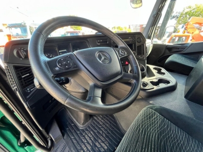 Mercedes-Benz Arocs 4145 8x8 Meiller 