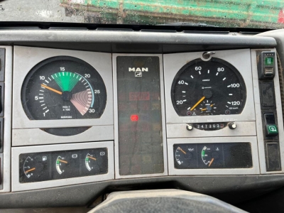 MAN LE 8.180 K Meiller
