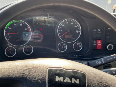 MAN TG-S 26.400 6x2-2 BL 5xhydr.Ausschub, Funk