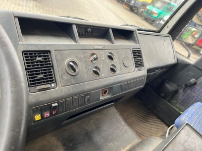 MAN LE 8.180 K Doppelkabine Meiller