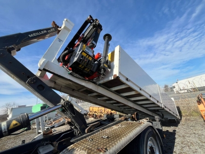 ANDERE  Kran: Palfinger PK 9002-EH