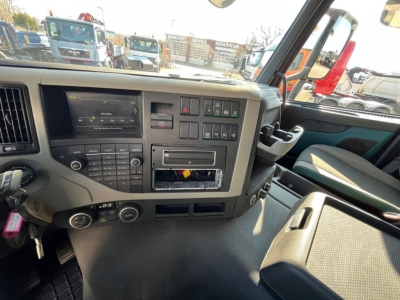 VOLVO (S) Truck FM 330 4x2 Meiller 