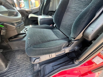 Mercedes-Benz Arocs 3242 8x2/4 BL Meiller 30 to 