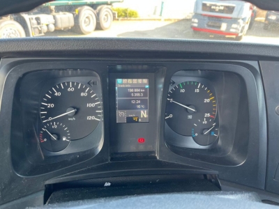 Mercedes-Benz Arocs 3242 8x2/4 BL Meiller 30 to 