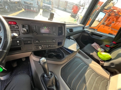 SCANIA (S) G 410 8x4 XT Bordmatik 