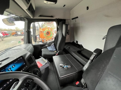 Mercedes-Benz Arocs 3246 8x4 Meiller Bordmatik MP5