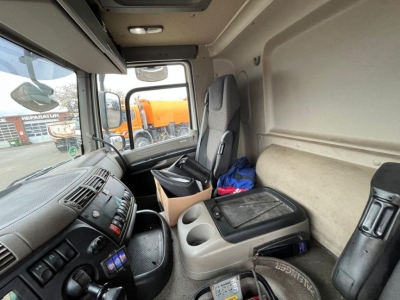 DAF TRUCKS (NL) CF 85/360 8x2/4 Rampe+PK 26.002 Funk