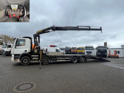 DAF TRUCKS (NL) CF 85/360 8x2/4 Rampe+PK 26.002 Funk