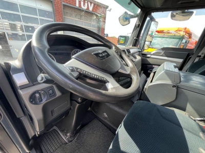 MAN TG-S 26.440 6x2-2 BL Schub/Knickarm