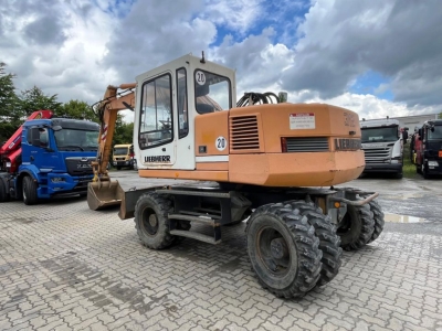 LIEBHERR A 312 Deutsch Top