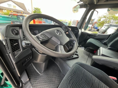 Mercedes-Benz Arocs 2648 6x2 Funk
