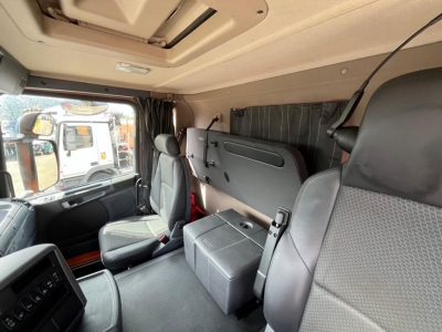 SCANIA (S) G 450 8x4 Bordmatik
