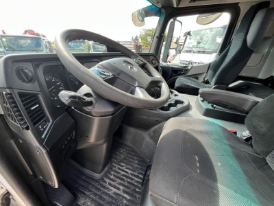 Mercedes-Benz Antos 1833 4x2 Meiller, Funk