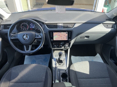 Skoda Octavia Soleil*1.5TSI*Navi*R.Cam*DAB*SHZ*PDC