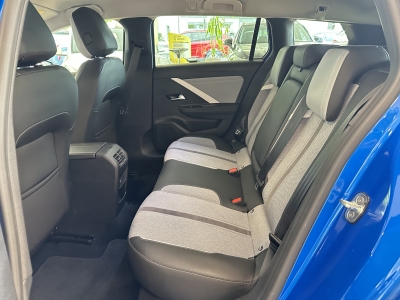 Opel Astra Elegance*AHK*Ambiente*LED*ACC*Navi*R.Cam 