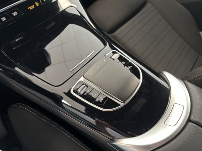 Mercedes-Benz EQC 400 MBUX*Matrix*AHK*R.Cam*SHZ*Distronic+Navi