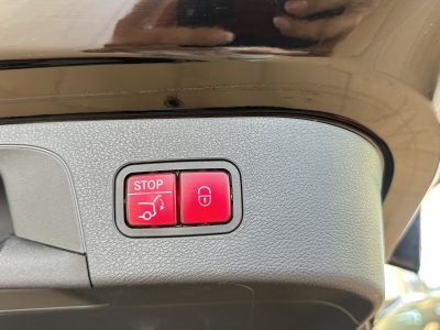 Mercedes-Benz EQC 400 MBUX*Matrix*AHK*R.Cam*SHZ*Distronic+Navi