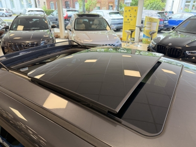 BMW X1 xDrive 25e*Advantage*Pano*DAB*Navi*SHZ*LED*